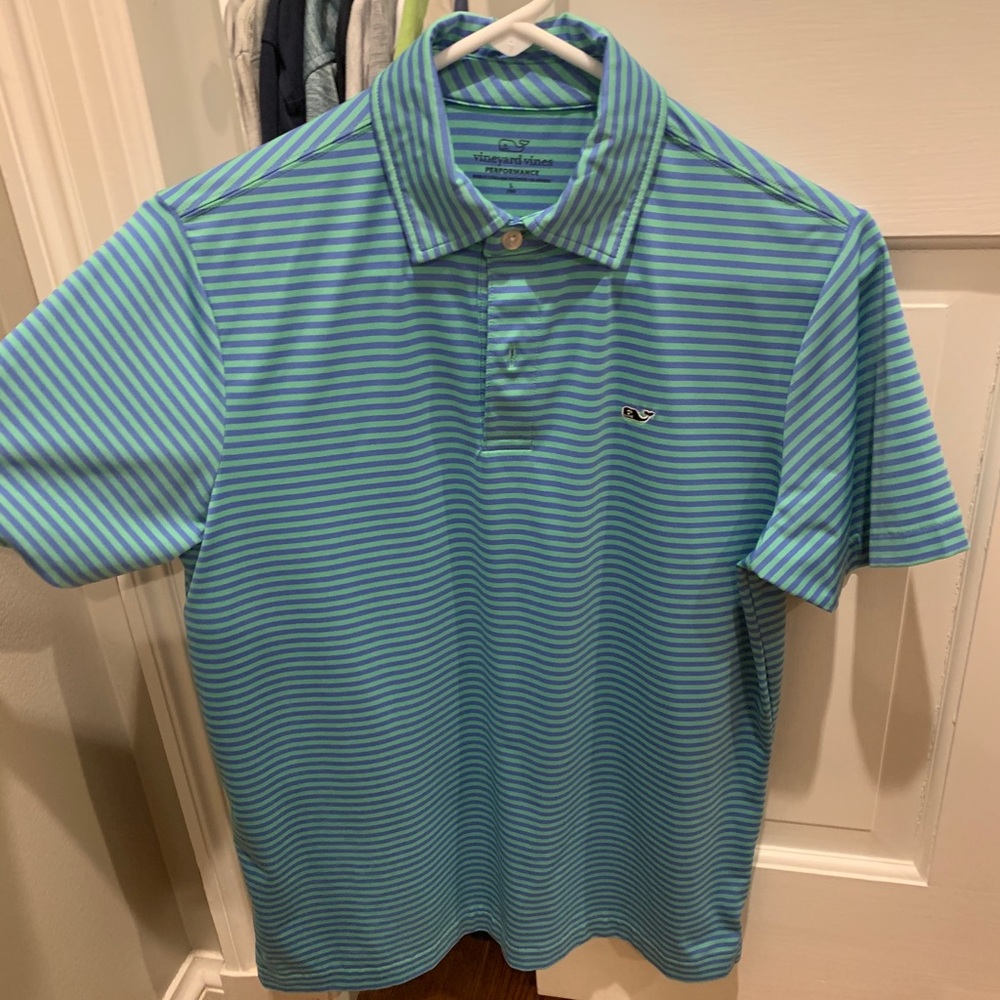 Vineyard Vines boys shirt